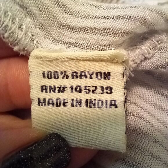 Sim & Sam Pinstripe Button Up Blouse-Large-Hidden Placket-Roll Tab Sleeve-Pocket - Picture 8 of 8